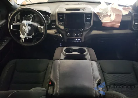 2025 Ram 1500 Tradesman z USA, uszkodzony, nr VIN 1C6RRFCG5SN554561